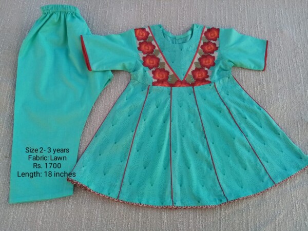 Frock with embroidered neck