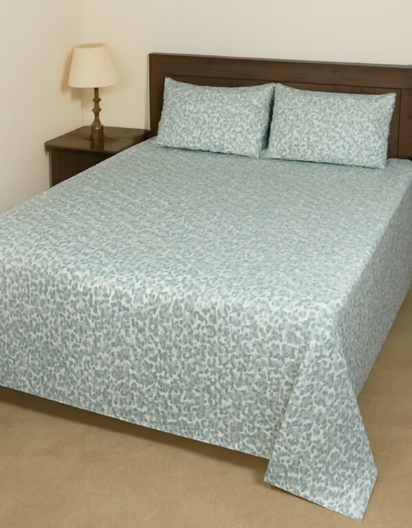 HIthread Bedsheet with Two Pillow Covers