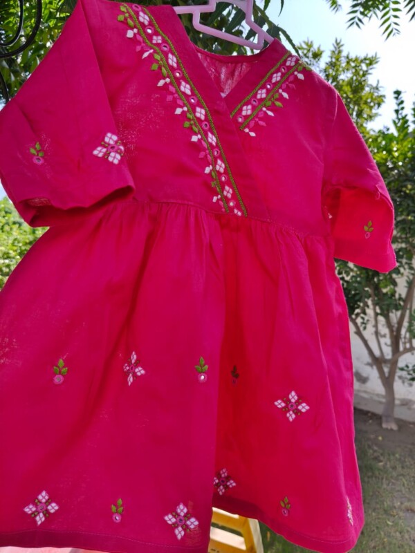 Kids embroided 2pc