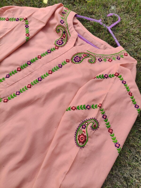 Hand embroidery 2pc - Image 3