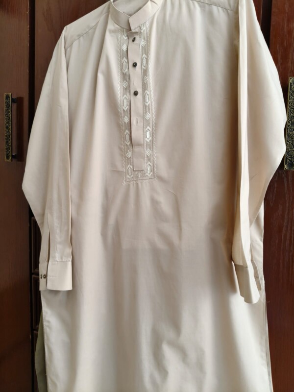 Gents tarkashi kurta