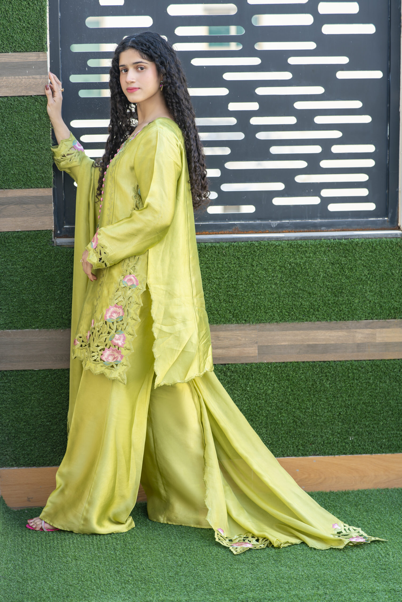 Noor -e - Eid cutwork Suit | Short Shirt 3 PCS Outfit gallery image #1