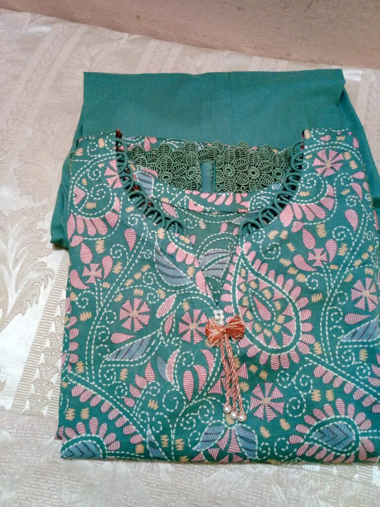 Ladies suit